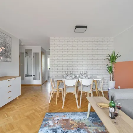 Family Center Spot Apartment